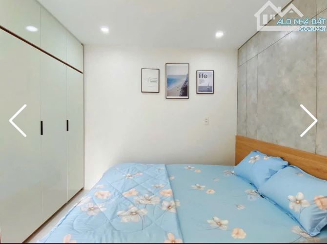 Nhà 2 tầng kiệt Hoàng Diệu . Nhà mới đẹp full nội thất . DT:43m . Giá : 3tỷ250 TL - 1