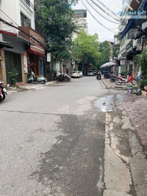 Nguyễn Văn Cừ-Long Biên Nhà Mới Lô Góc Ô Tô Ngủ Trong Nhà-Ngõ Thông -Gần Bãi Gửi Xe - 1