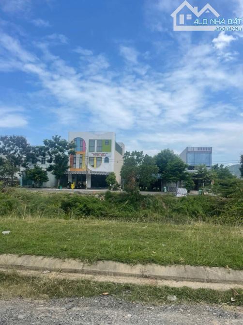 🌴BÁN LÔ ĐẤT MẶT TIỀN- 190M2- KHU NAM NGUYỄN TẤT THÀNH- NGANG 10M- CHỈ 4 TỶ X. - 1