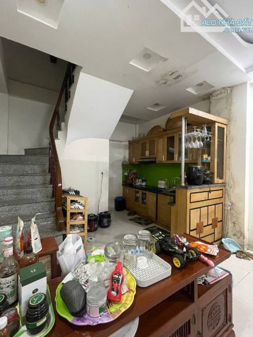 Bán nhà 28 Văn Hương 38 m2, 5 tầng, 9.15 tỷ tl.  TRUNG TÂM ĐỐNG ĐA - HIẾM - SỔ VUÔNG A4 - 1
