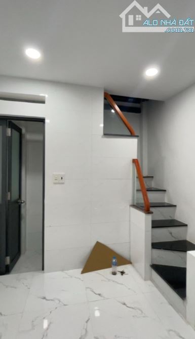 MẶT TIỀN ĐƯỜNG TÂN PHÚ- NHÀ MỚI XÂY 2 TẦNG Ở LIỀN- SỔ HỒNG RIÊNG- CHỈ NHỈNH 2 TỶ. - 1