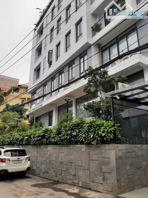 TÂN BÌNH - HXH BÀNH VĂN TRÂN THÔNG CMT8, LÝ THƯỜNG KIỆT - NGANG LỚN 4,8M ❌12M - 5 TẦNG - 1