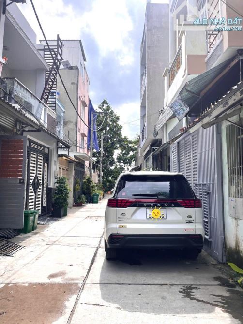 BÁN NHÀ đẹp 3 tầng btct – Đường Chiến Lược - HXT,6m  (47M2) 3Pn – Chỉ 5.5 tỷ - shr Chính C - 1