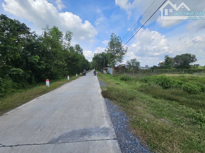 Cần bán gấp lô đất 300m2 ở Phước Hiệp – Giá 870tr – Cách cầu kênh Đông, Đường Basa 300m - 1