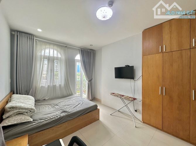 Cho thuê căn hộ ban công, Q1, đường Nguyễn Nguyễn Trãi, gần ĐH Sài Gòn, cầu Nguyễn Văn Cừ - 1