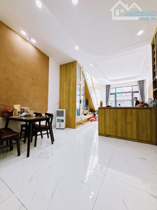 Cần Bán nhà 🏘 TÂN THỚI NHẤT 2 - Quận 12 -  Giáp Tân Bình. ♦️94m2 - ngang 6m.  💰💰nhỉnh n - 1