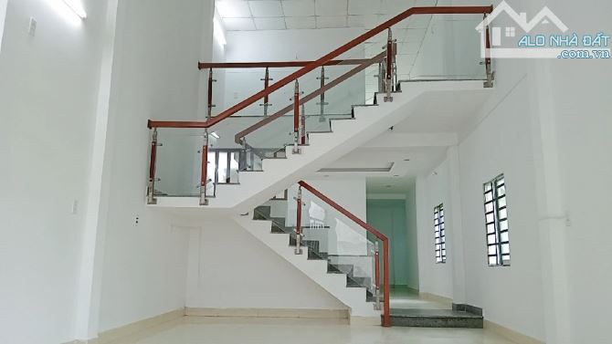 DUY NHẤT NHÀ 2 TẦNG CHỈ SAU NHÀ MẶT TIỀN ĐƯỜNG NGUYỄN LƯƠNG BẰNG - TRUNG TÂM LIÊN CHIỂU - 1