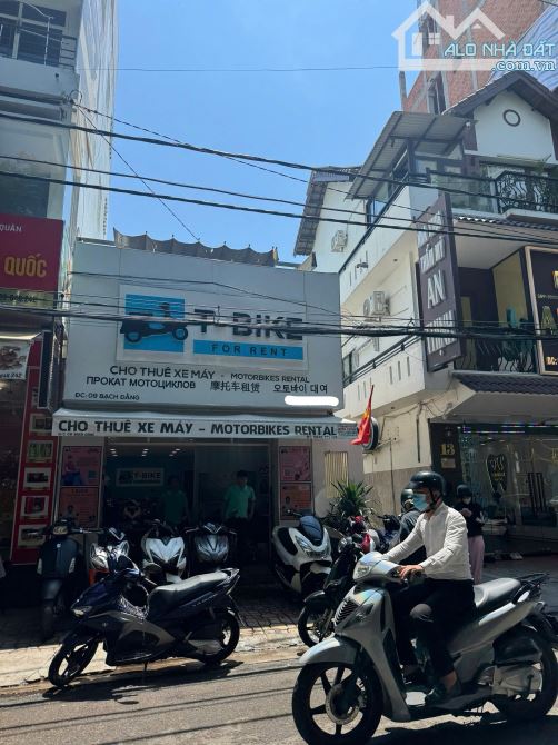 Cho thuê nhà nguyên căn mt đường Bạch Đằng - Khu Bàn Cờ trung tâm Thành Phố Nha Trang - 1