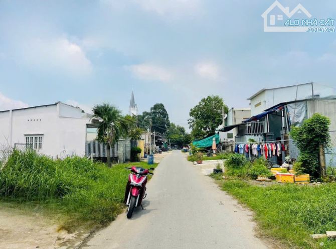 Kẹt vốn kinh doanh bán lại lô đất 151m2 giá 790tr, Tân Thông Hội Củ Chi, Sổ hồng riêng - 1