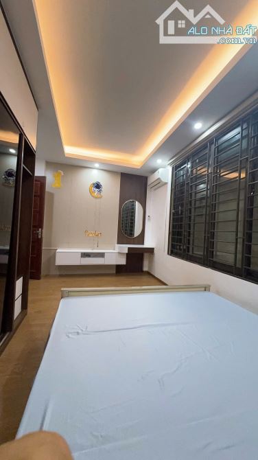 NHÀ Ở ĐÓN TẾT,TRỤC ĐẠI  LỘ TÂY THĂNG LONG,OTO VÀO NHÀ,DT=36M2x5T,MT=4.6m,6.3ty - 1