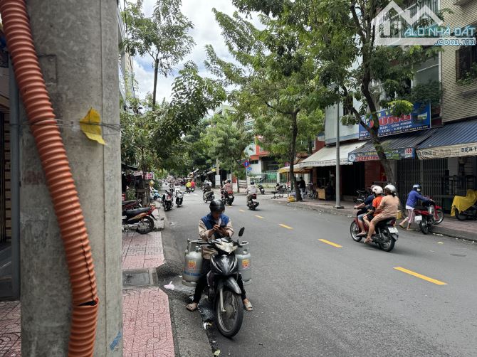 Mặt Tiền Lý Nam Đế P7 Q11,Vị trí đẹp,trục đường kinh doanh - 1