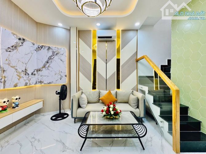 ✅NHÀ ĐẸP NGUYỄN VĂN LẠC .Q BÌNH THẠNH .GIÁ CHỈ 4,68 TỶ  dt : 7,8m ×3,4m .2 tầng 2PN 2WC - 1