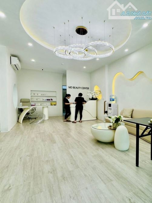 Nhà mặt phố Trần Duy Hưng, vỉa hè rộng, kinh doanh đỉnh, đất vượng nở hậu đẹp, 66m 32.8 tỷ - 1