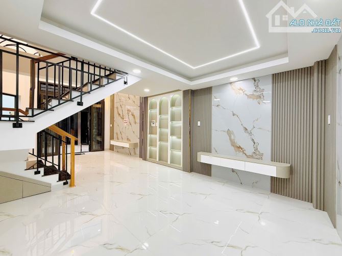 NHÀ ĐẸP 5 TẦNG HẺM OTO - ĐỐI DIỆN LOTTE MART NGUYỄN VĂN LƯỢNG - CHỈ 6.85 TỶ - 1