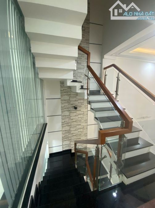 🏡 NHÀ PHỐ ĐỒNG BỘ – XE HƠI NGỦ TRONG NHÀ – 4 LẦU – CHỈ 7,9 TỶ - 1