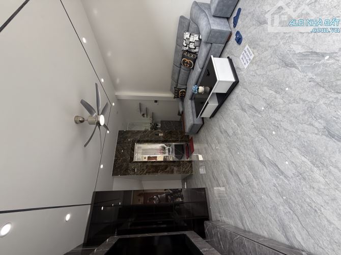 Bán căn hoa khôi Đàm Quang Trung sát Aeon Long Biên 40m2 6 tầng Thang máy, Lô góc, 8,6 tỷ - 1