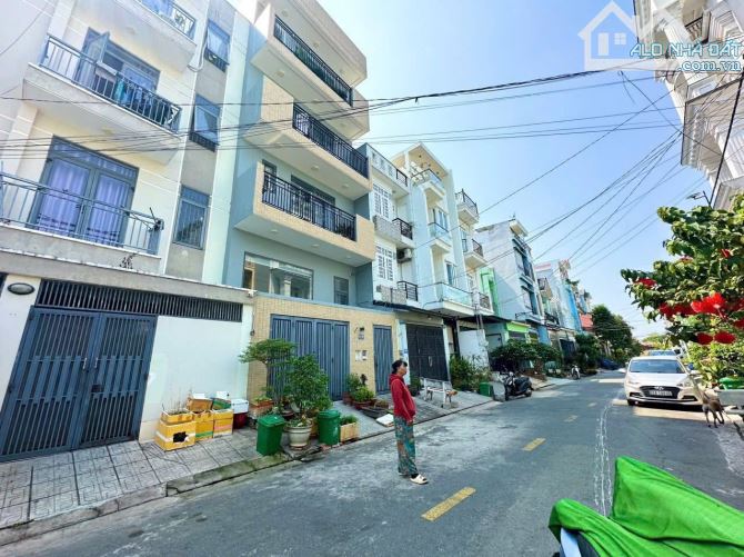 Bán Căn nhà 4 tầng hiện hiện làm CHDV với thu nhập gần 50tr/th hẻm 1/ đường Hiệp Bình - 1