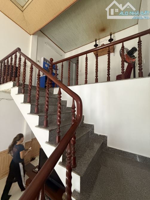 ‼️HÓT 🏠KIỆT OTO SÁT MT LÊ VĂN THỨ - GẦN CHỢ, BIỂN MÂN THÁI - DT 65M( 4.5* 15.5)👉CHỈ 4,XX - 1
