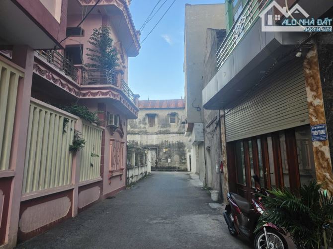 CHÍNH CHỦ BÁN ĐẤT THỔ CƯ HOÀ ĐÌNH ĐƯỜNG RỘNG 2 Ô TÔ TRÁNH NHAU GIÁ HƠN 3 TỶ - 1