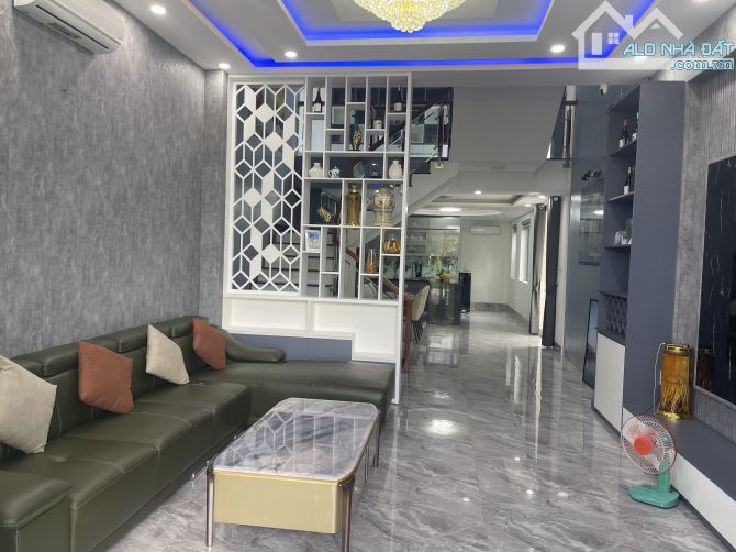 BÁN NHÀ ĐẸP 3 TẦNG VIÊW SÔNG YÊN- SÁT TRỤC Đ. NAM KỲ KHỞI NGHĨA- HOÀ TIẾN- ĐÀ NẴNG - 1