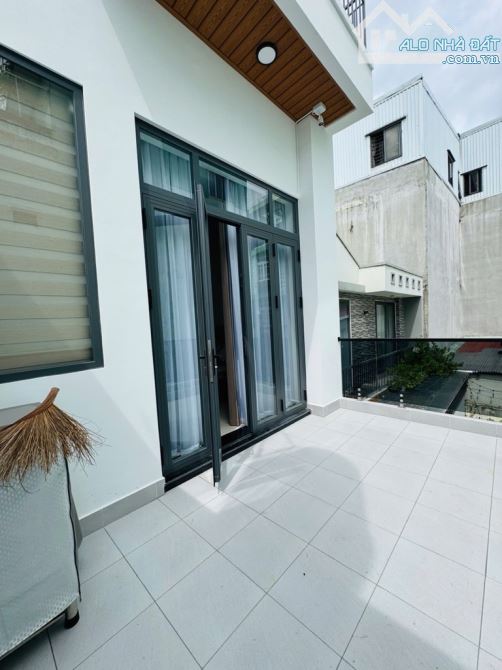 NHÀ ĐẸP FULL NỘI THẤT CAO CẤP – KHU TÊN LỬA ĐƯỜNG SỐ 7, 3 TẦNG – GIÁ NHỈN 7 TỶ - 1
