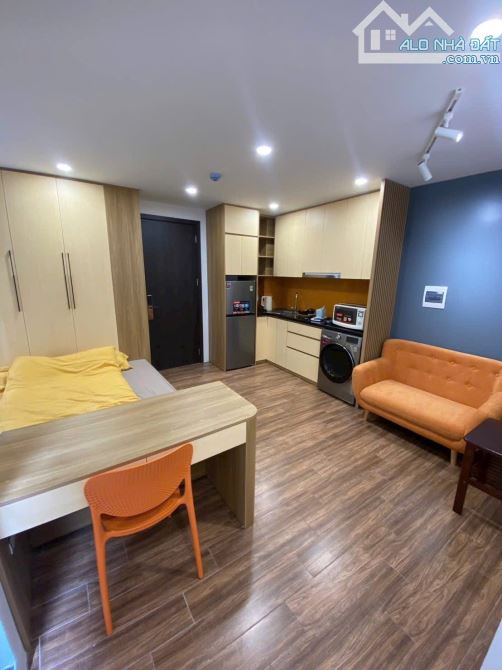 SIÊU PHẨM CHDV CẦU GIẤY - Ô TÔ TRÁNH - 9 TẦNG CÓ HẦM - THANG MÁY - DT102m2xMT10m - 1