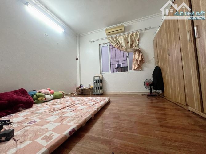Bán nhà phố Bùi Xương Trạch, 35m2, 4 tầng, ngõ ba gác tránh giá 2.5tỷ - 1