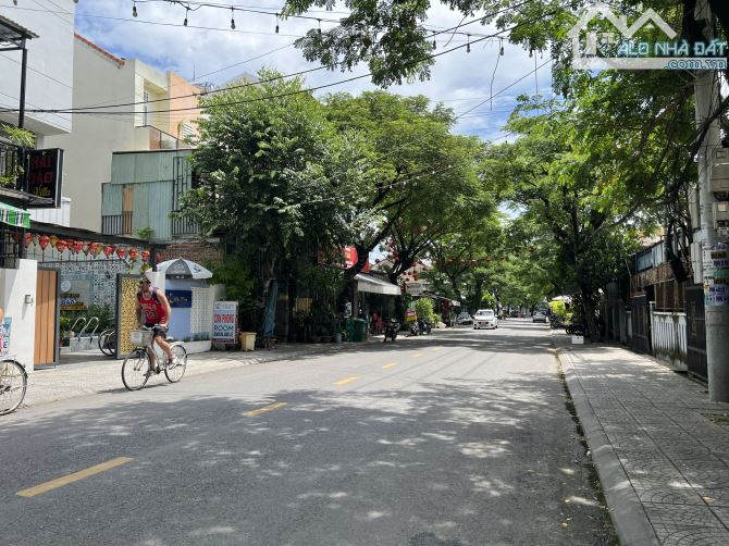 Bán nhà 3 tầng đường Lý Thái Tổ Hội An - 1