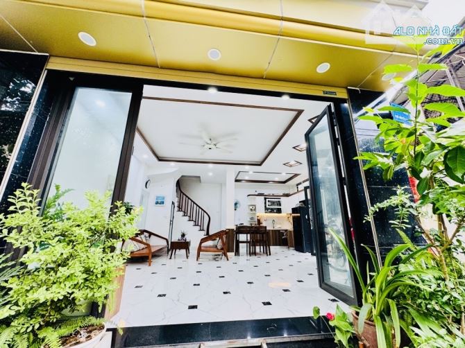 BÁN NHÀ TRƯƠNG ĐỊNH - NGUYỄN CHÍNH - TÂN MAI - CĂN GÓC Ô TÔ - 48M x 6T. GIÁ BÁN 11.9 TỶ - 1