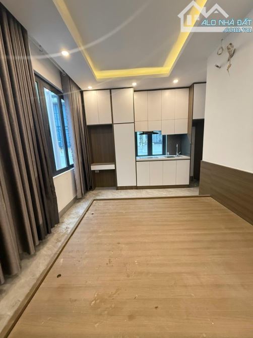 CCMN Kim Mã, 75m², 7 tầng, mặt tiền 7m, 20 phòng, full nội thất thang máy dòng tiền 1,2tỷ - 1