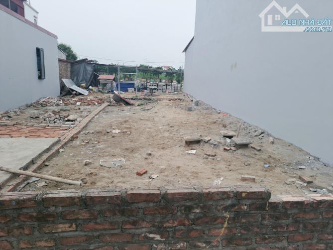 Bán  100m2 đất  văn  giang _ Hưng Yên _ ôtô  7 chỗ  vào  tận  đất - 1