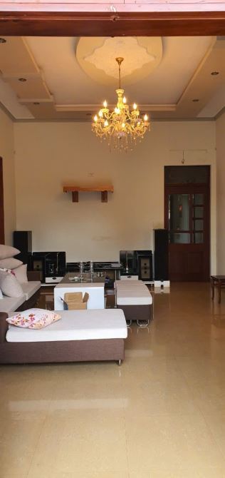 CẦN BÁN BIỆT THỰ THIẾT KẾ HIỆN ĐẠI NỘI THẤT CAO CẤP GẦN CHỢ ĐẠT LÝ - Loctran - 1