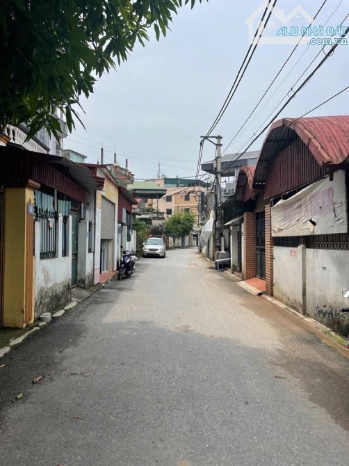 TDP An Lạc / Đất 39m, 4.3m, giá 3.7 tỷ/ Gần ô tô tránh, Vỉa hè, View sông, 2 thoáng - 1