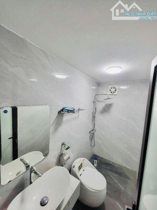 Cho thuê nhà nguyên căn Nguyễn Văn Cừ, Long Biên - 52m² x 4 tầng, 4 ngủ full đồ - 15 triệu - 1