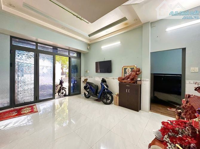 TÂN BÌNH - VIP KHU VỰC LẠC LONG QUÂN  – NHÀ MỚI NGANG 5.5M – GẦN 80M2 - NHỈNH 5 TỶ - 1