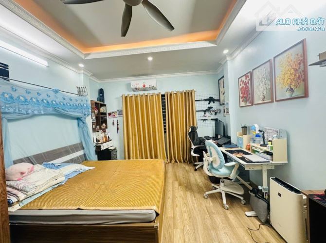 Bán nhà ngõ 8 Lê Quang Đạo - DT sổ 34m2 - 4 tầng - mặt tiền 4,2m - Giá 7 tỷ - 3PN - 1