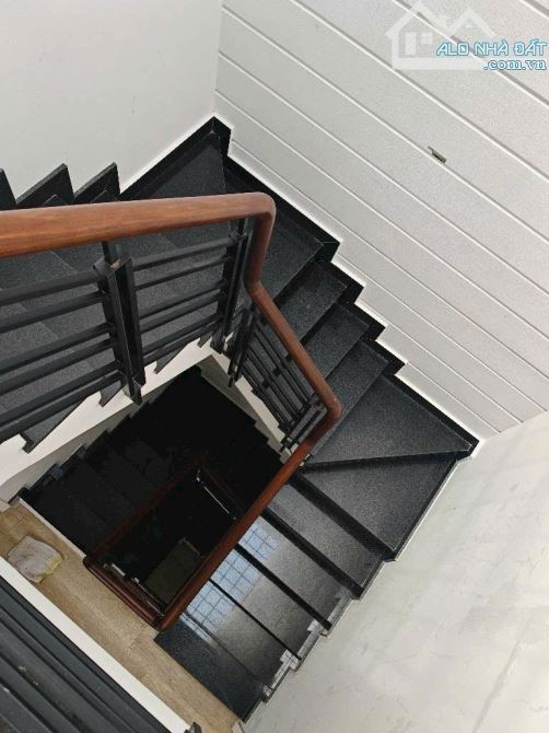 LÔ GÓC A4 NGANG HƠN 4M - HXH KHU VIP NGUYỄN VĂN ĐẬU 6PN - 5TẦNG - 8.3 TỶ - 1