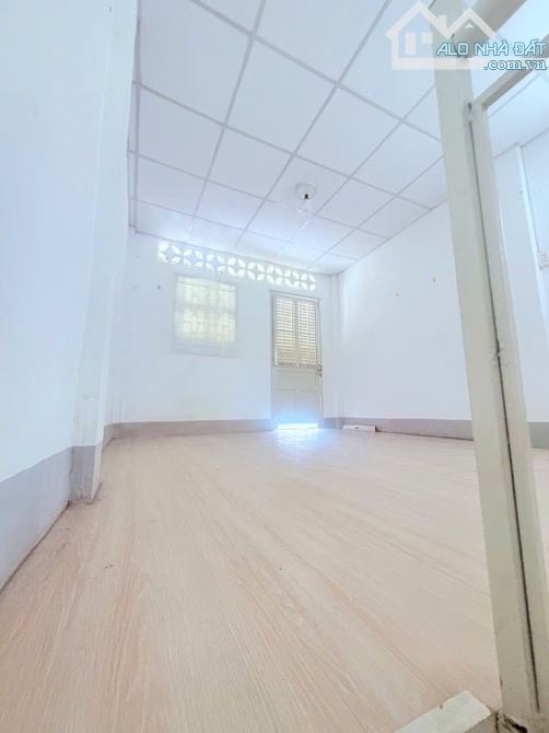 Bán nhà Trung Tâm Q1 đối diện Toà Lancaster 16m2 2 tầng chỉ 2.3 tỷ - 1