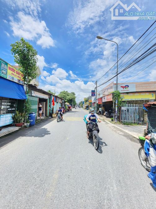 Bán nhà 1 trệt 1 lầu MT đường Cây Da P.Tân Bình Tp Dĩ An chỉ 6 tỷ 5 TL M7044 - 1