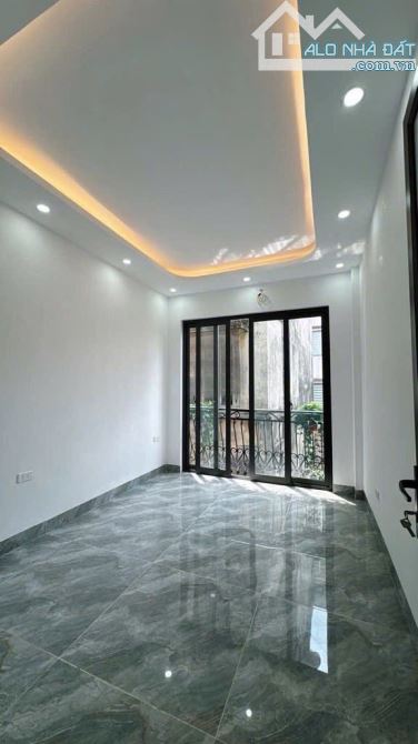 -  Bán nhà Quan Hoa, nội thất xịn sò, sát phố, 33m2, 7.5 tỷ. - 1