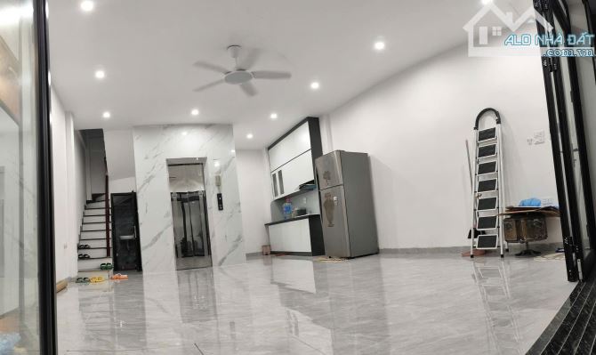 Bán nhà phố Đội Cấn 40m x 7 tầng Thang máy Ngõ thông Kinh doanh 11 tỷ - 1