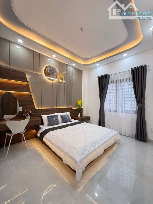 GIÁ TỐT KHU QUẬN 10 - HẠ GIÁ CÒN 5,76TỶ ĐƯỜNG TAM ĐẢO, NGAY KHU CƯ XÁ BẮC HẢI. SỔ CHUẨN - 12