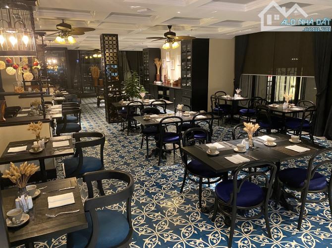 Bán khách san mặt phố Nguyễn Trường Tộ 172m2 x 16 tầng - 165 Tỷ - Dòng tiền 29 tỷ/năm - 13