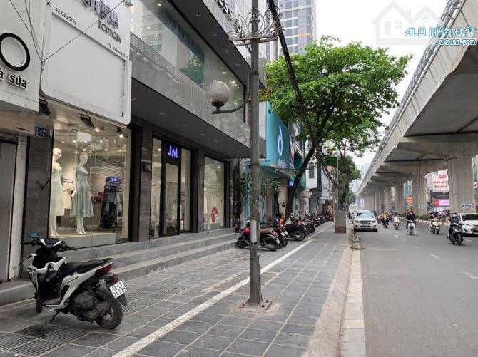 BÁN NHÀ MẶT PHỐ ĐƯỜNG CẦU GIẤY 210m2 – MẶT TIỀN 8m – VỈA HÈ RỘNG - KINH DOANH ĐỈNH 158 TỶ - 2