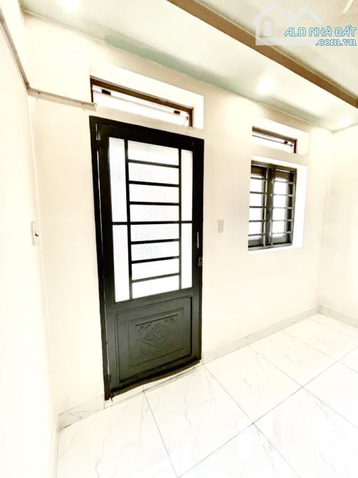 BÁN NHÀ GẦN CHỢ TÂN TRỤ, QUẬN TÂN BÌNH, SHR,HOÀN CÔNG ĐỦ, NHỈNH 3 TỶ - 2