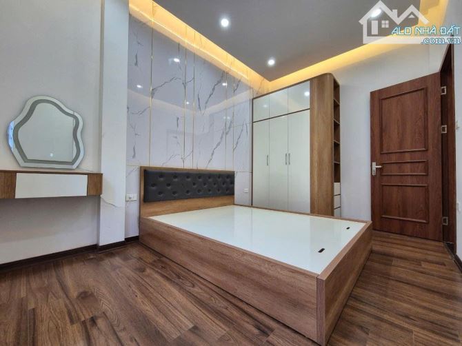 NHÀ ĐẸP DÂN XÂY-KHUNG CỘT CHẮC CHẮN PHỐ MINH KHAI CHỈ 7tỷ (Có thương lượng) - 2