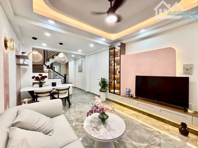 PHAN TÂY HỒ P7 PHÚ NHUẬN - 46 m2- 4 TẦNG - 5 pn - 7,58 tỷ - 2