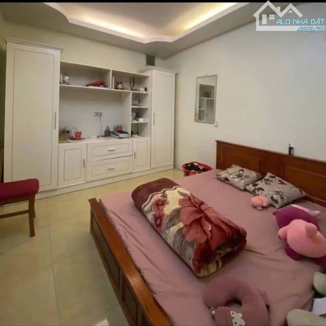 SIÊU RẺ, HƠN 8 TỶ - 73M BÁN ĐẤT TẶNG NHÀ CHỢ NGỌC THỤY, LONG BIÊN - NGÕ THÔNG, GẦN Ô TÔ, B - 2