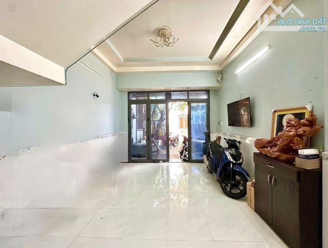 TÂN BÌNH - VIP KHU VỰC LẠC LONG QUÂN  – NHÀ MỚI NGANG 5.5M – GẦN 80M2 - NHỈNH 5 TỶ. - 2