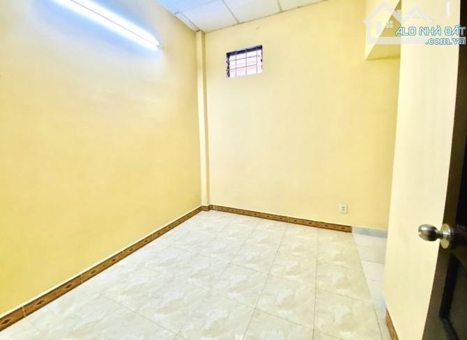 Công Viên Gia Định, Nhà 2 Tầng 2PN 31m2 (4 x 8) P3 Gò Vấp, chỉ 4.1ty TL - 2